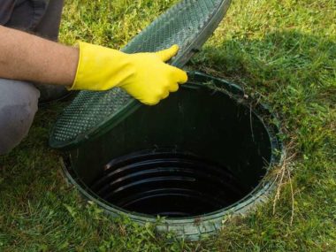 Don’t Trust Your Septic Tank Inspection to Anyone But a Professional